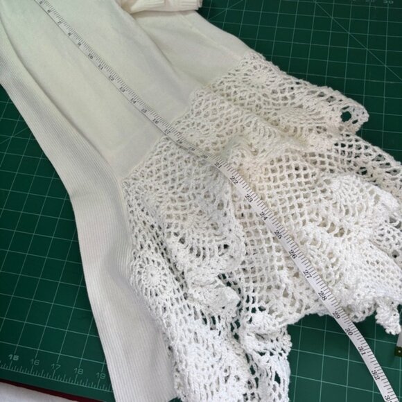Today’s Designer Women’s Small Elegant White Crochet Lace Trim Cardigan Boho - Picture 9 of 9